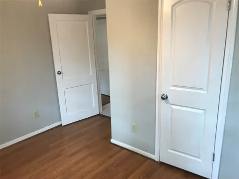 215 E 25th Street Houston TX 77008