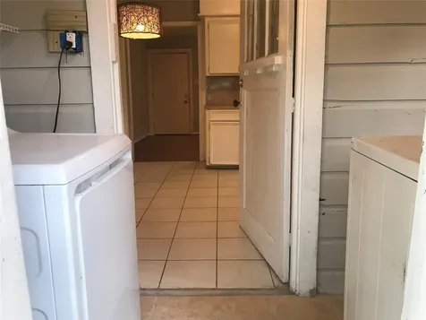 215 E 25th Street Houston TX 77008