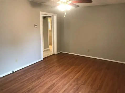 215 E 25th Street Houston TX 77008