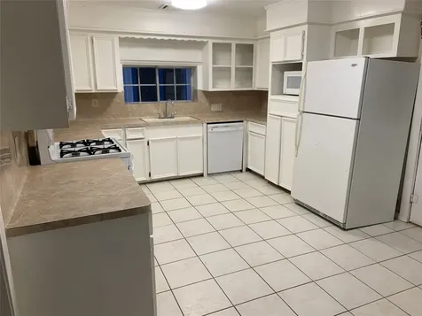 215 E 25th Street Houston TX 77008