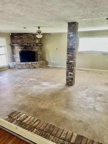 10 Tomahawk Street Huntsville TX 77320