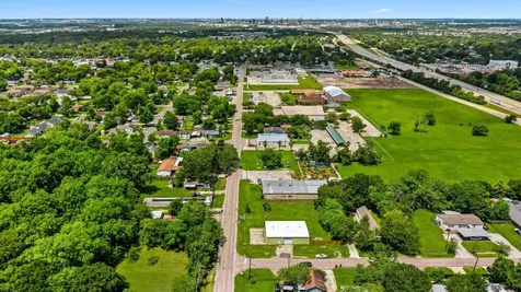 516 Cedar Bayou Road Baytown TX 77520