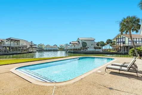 3910 & 3912 Bob Smith Road Jamaica Beach TX 77554