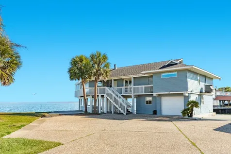 3910 & 3912 Bob Smith Road Jamaica Beach TX 77554