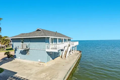 3910 & 3912 Bob Smith Road Jamaica Beach TX 77554