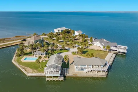 3910 & 3912 Bob Smith Road Jamaica Beach TX 77554