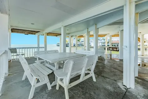3910 & 3912 Bob Smith Road Jamaica Beach TX 77554