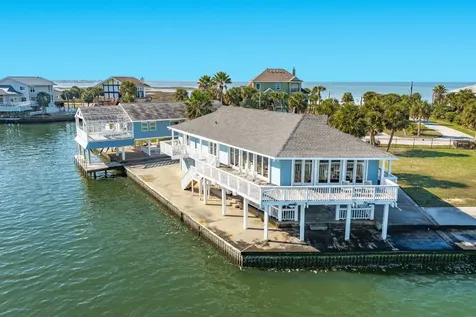 3910 & 3912 Bob Smith Road Jamaica Beach TX 77554