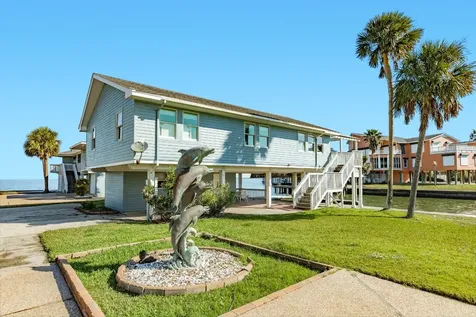 3910 & 3912 Bob Smith Road Jamaica Beach TX 77554