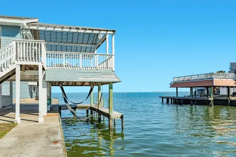 3910 & 3912 Bob Smith Road Jamaica Beach TX 77554