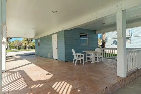 3910 & 3912 Bob Smith Road Jamaica Beach TX 77554