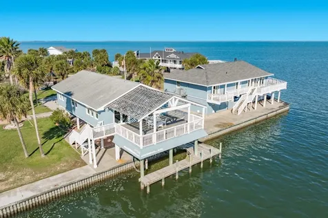 3910 & 3912 Bob Smith Road Jamaica Beach TX 77554