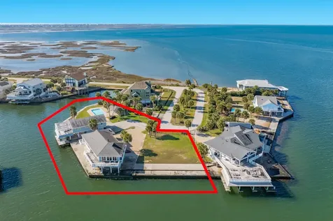 3910 & 3912 Bob Smith Road Jamaica Beach TX 77554