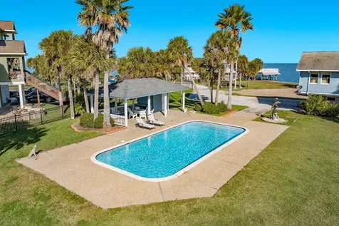 3910 & 3912 Bob Smith Road Jamaica Beach TX 77554