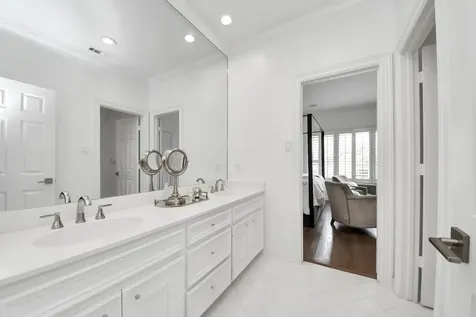 5042 Cedar Creek Drive Houston TX 77056