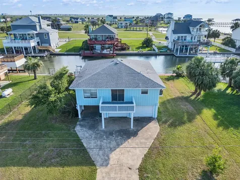 3813 Tradewinds Drive Galveston TX 77554