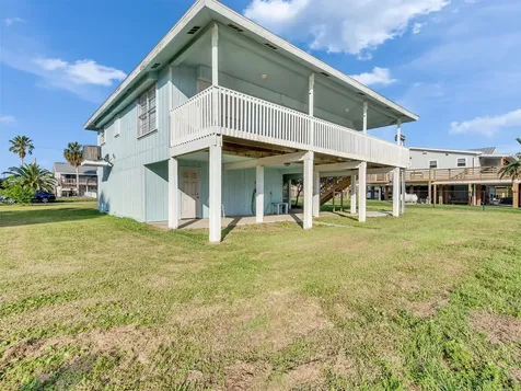 3813 Tradewinds Drive Galveston TX 77554