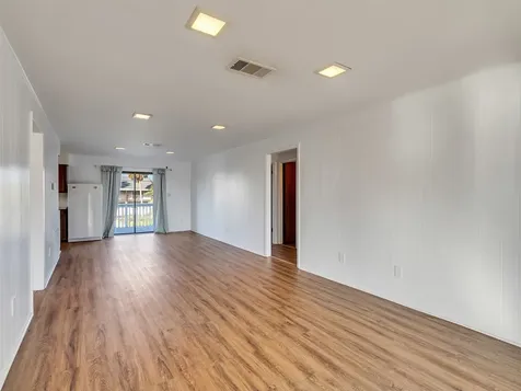 3813 Tradewinds Drive Galveston TX 77554