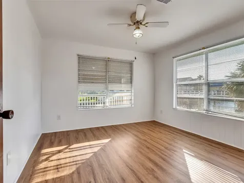 3813 Tradewinds Drive Galveston TX 77554