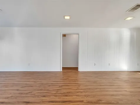 3813 Tradewinds Drive Galveston TX 77554