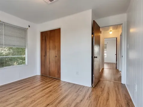 3813 Tradewinds Drive Galveston TX 77554