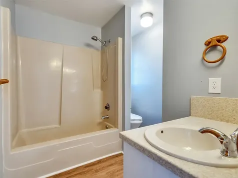 3813 Tradewinds Drive Galveston TX 77554