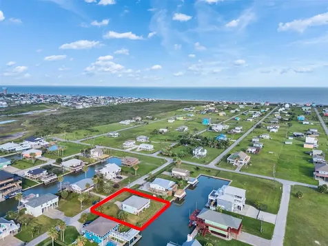 3813 Tradewinds Drive Galveston TX 77554