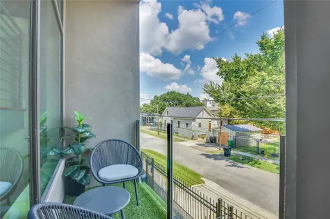 1411 Hickory Street Houston TX 77007