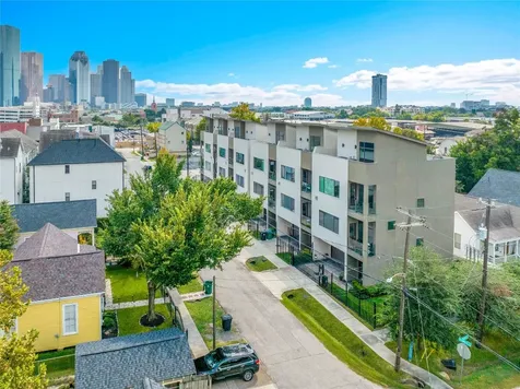 1411 Hickory Street Houston TX 77007