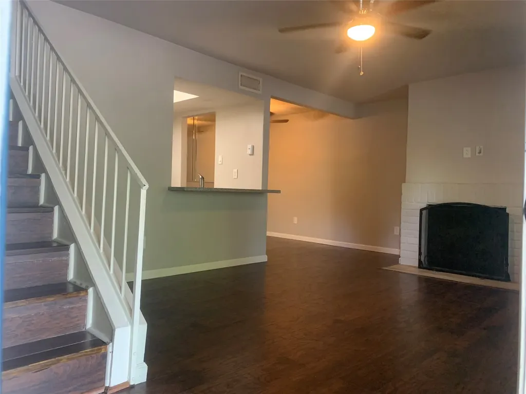 766 Memorial Mews Street B Houston TX 77079