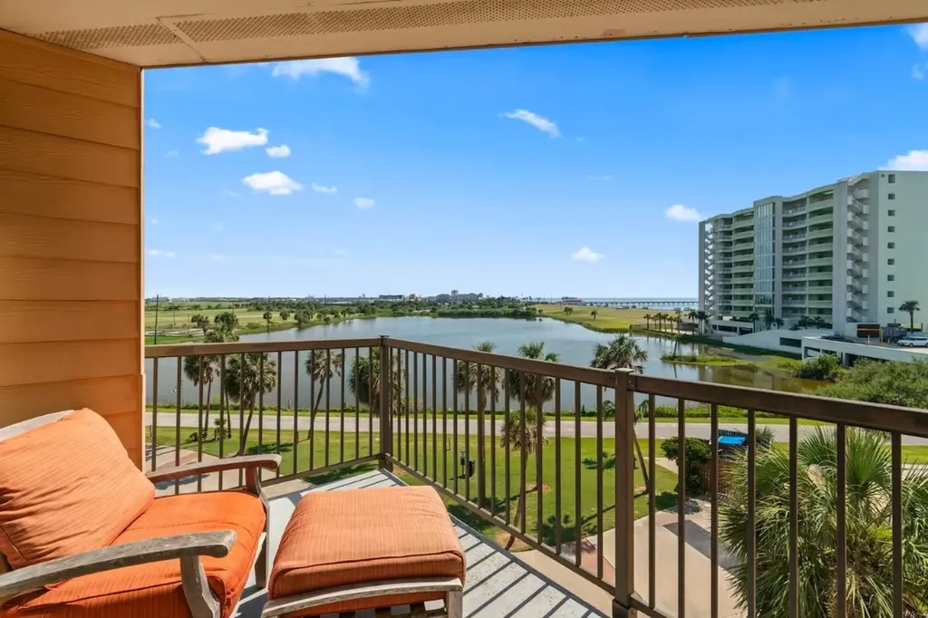 9520 Seawall Boulevard 332 Galveston TX 77554