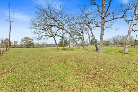 9192 State Highway 75 S New Waverly TX 77358