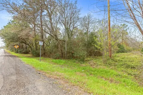 9192 State Highway 75 S New Waverly TX 77358