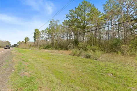 9192 State Highway 75 S New Waverly TX 77358