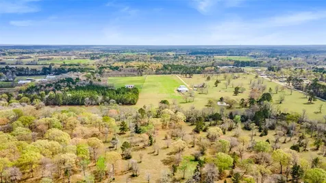 9192 State Highway 75 S New Waverly TX 77358