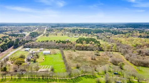 9192 State Highway 75 S New Waverly TX 77358