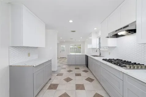 1114 Bayou Bend Drive Deer Park TX 77536