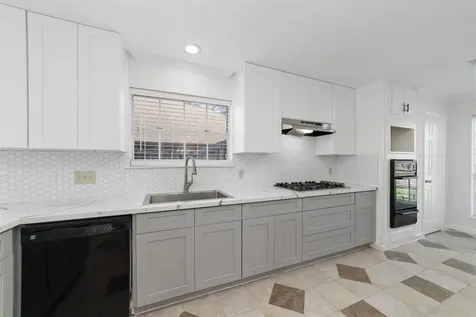 1114 Bayou Bend Drive Deer Park TX 77536