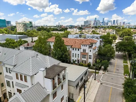 5306 La Branch Street Houston TX 77004