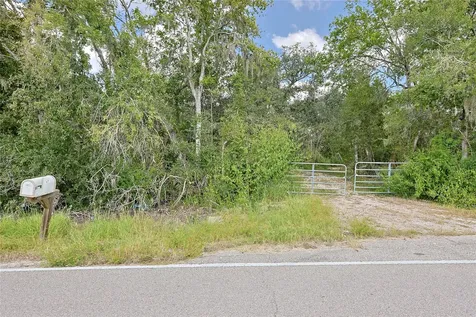 6306 County Road 244 Brazoria TX 77422
