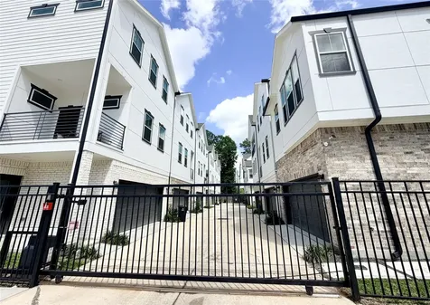 5434 Wheatley Street B Houston TX 77091
