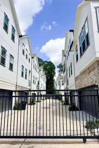 5434 Wheatley Street B Houston TX 77091