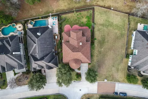 3303 N Cotswold Manor Drive Kingwood TX 77339