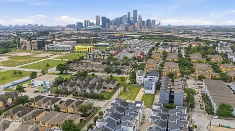 3303 Baron Street Houston TX 77020