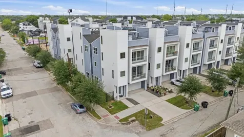 3303 Baron Street Houston TX 77020