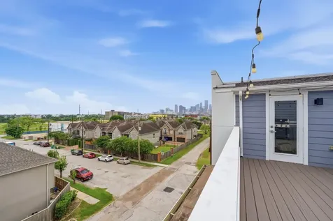3303 Baron Street Houston TX 77020