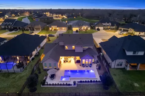 3211 Whispering Pecans Drive Fulshear TX 77441