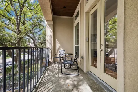 1518 W Clay Street Houston TX 77019