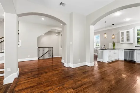 1736 Wrenwood Lakes Houston TX 77043