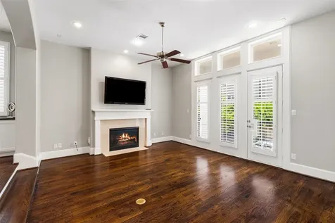 1736 Wrenwood Lakes Houston TX 77043